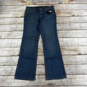 Access Liz Claiborne Favorite Jean Women Size 8 Low Rise Modern Fit Bootcut NEW.
